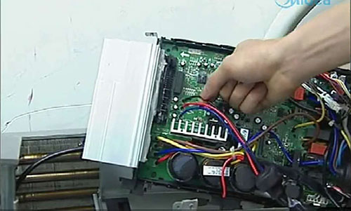 灯塔美的空调电话是多少